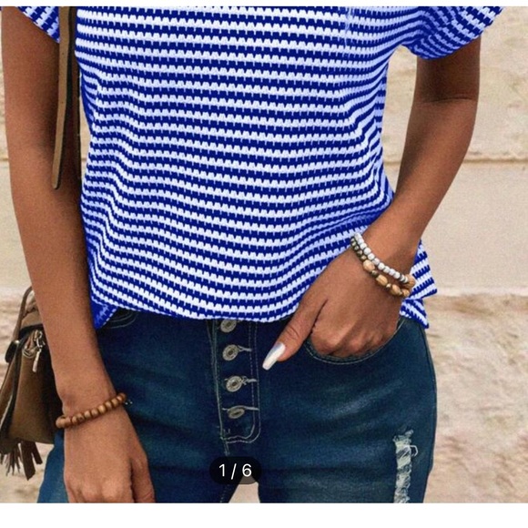 SHEIN Tops - ❤️EXCELLENT CONDITION ❤️BLUE AND WHITE STRIP SHIRT❤️